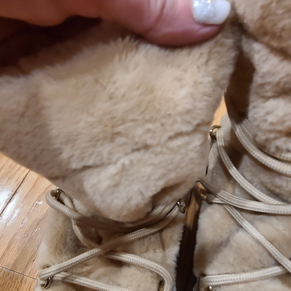 Cute & Like New! - Picture 12 of 16